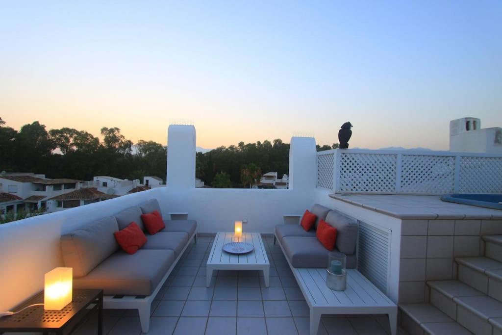 Apartment 1080 - Golden Jacuzzi *