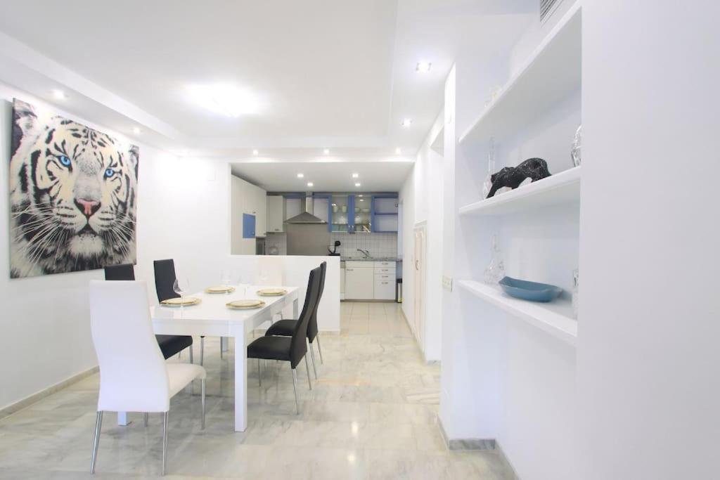 1080 - Golden Jacuzzi Apartamento *