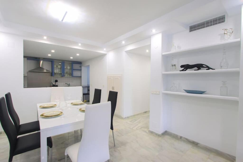 Apartamento 1080 - Golden Jacuzzi Marbella